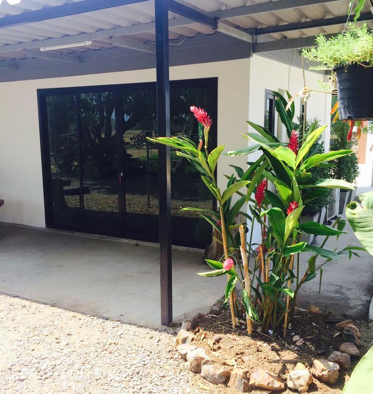 Wanlapa Farmstay Lopburi Exterior photo