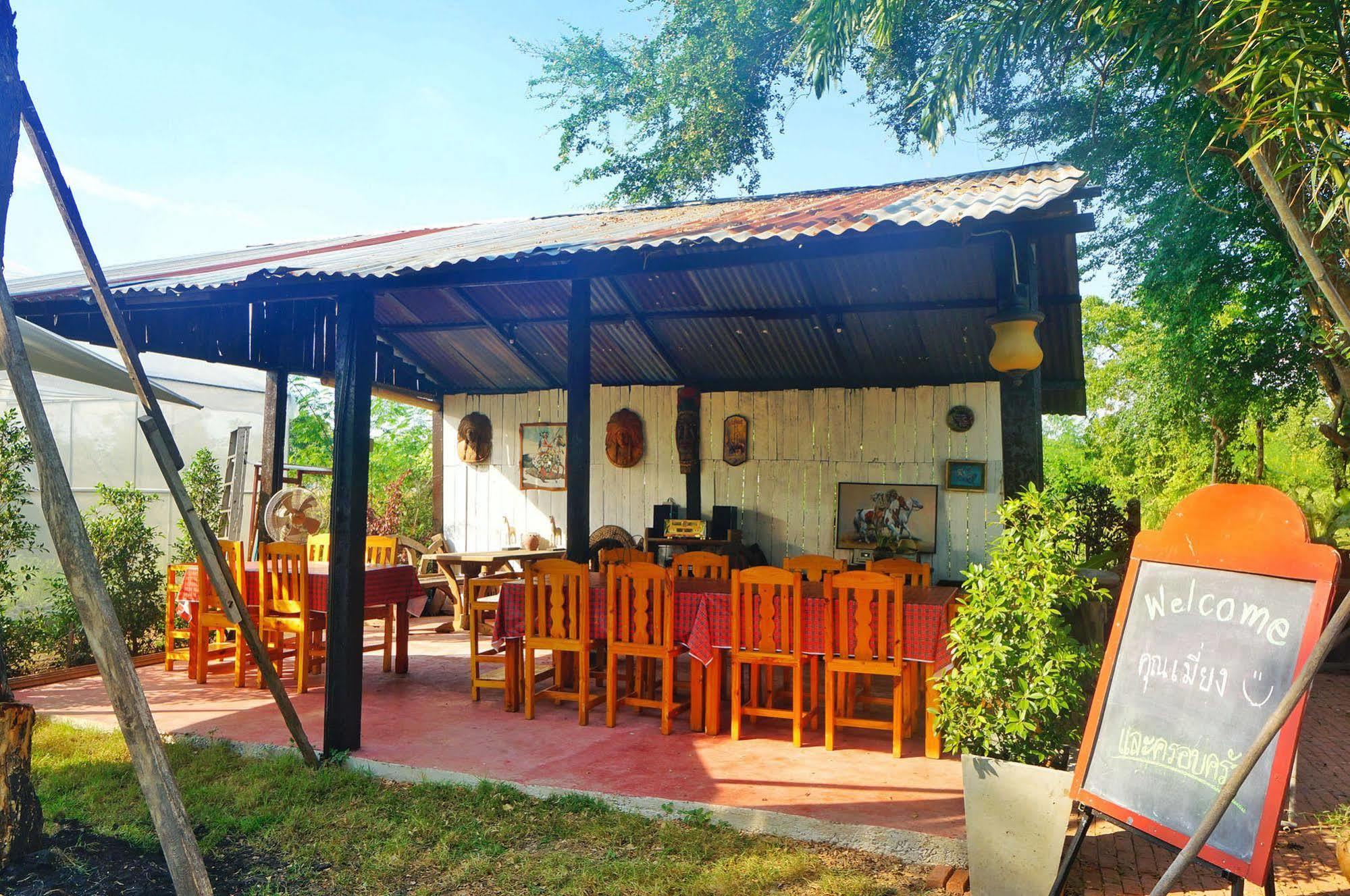 Wanlapa Farmstay Lopburi Exterior photo